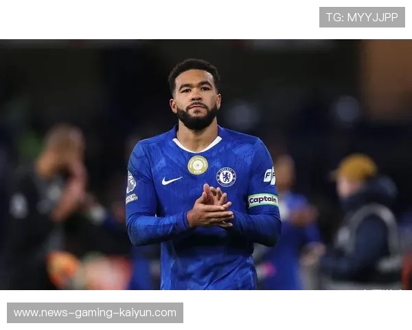 切尔西詹姆斯弧顶远射皮球入网全场沸腾